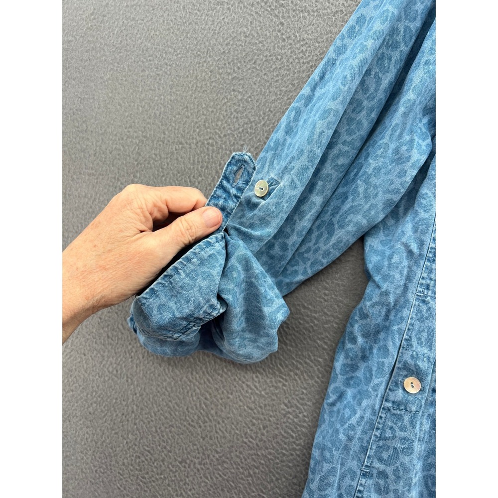 Soft Surroundings Shirt Womens 1X Blue Leopard Print Denim Shirt Roll Tab Sleeve - Picture 6 of 12
